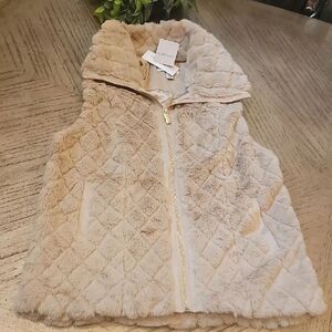 Tan Fur Vest Size XS Carmen NWT FITS A SMALL TOO